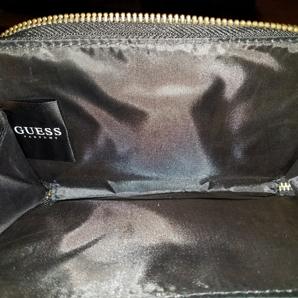 Guess Wallet - Picture 2 of 3